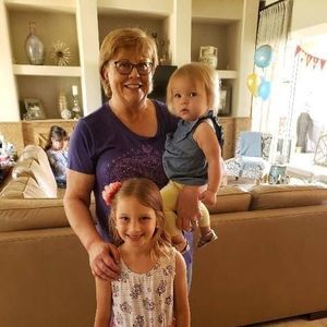 Meet your Posher, Sharon